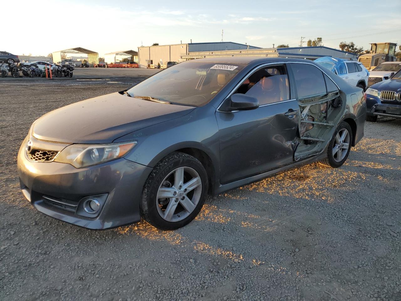 TOYOTA CAMRY BASE 2012