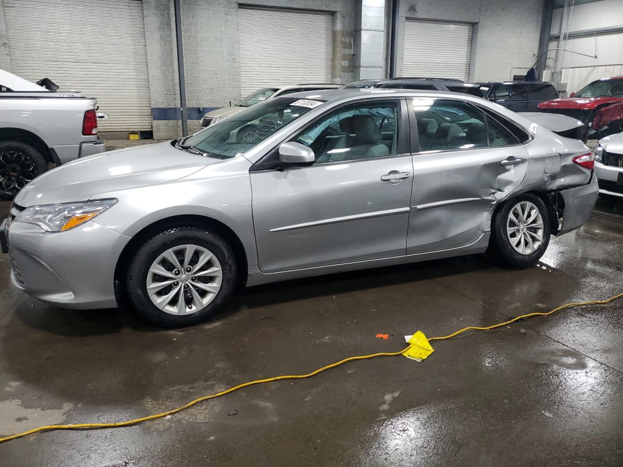 TOYOTA CAMRY LE 2016