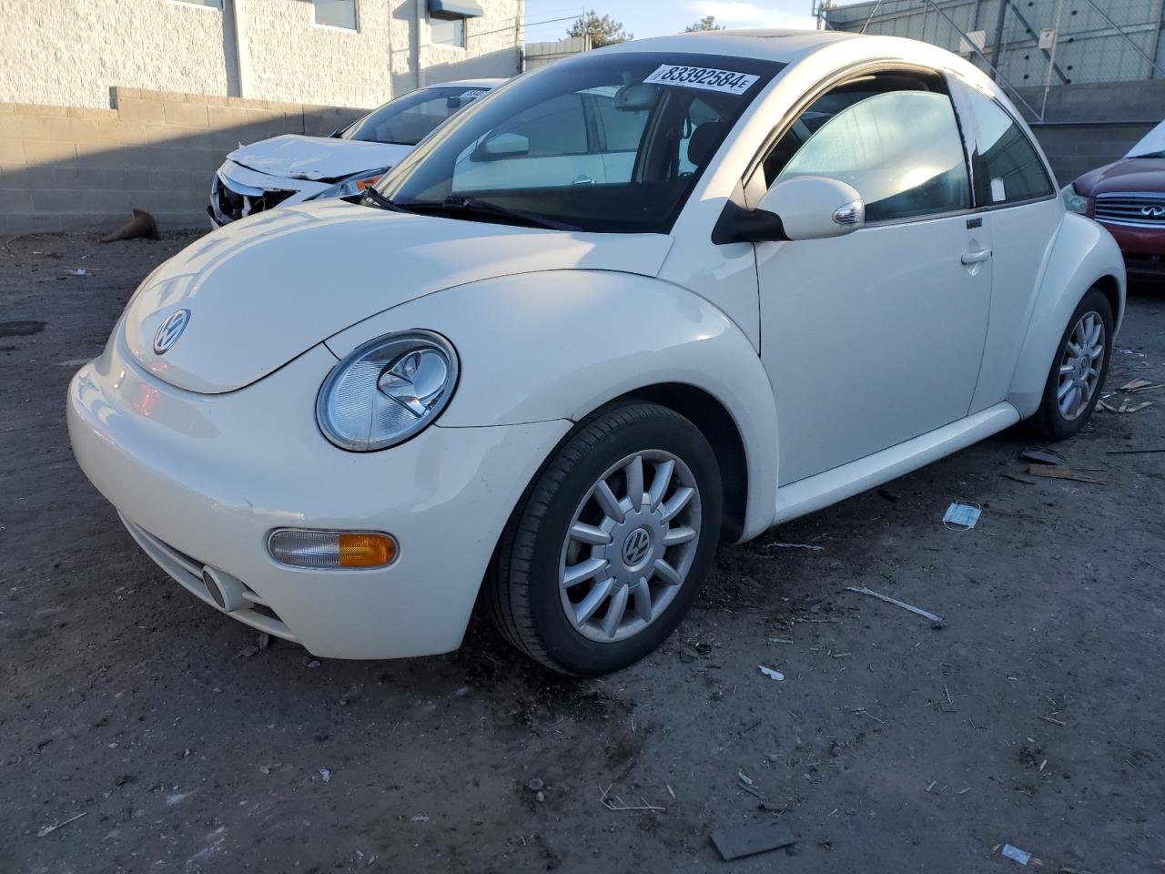 VOLKSWAGEN NEW BEETLE 2004