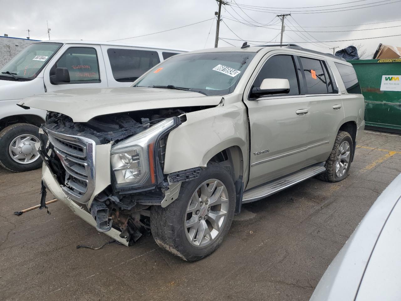 GMC YUKON SLE 2015