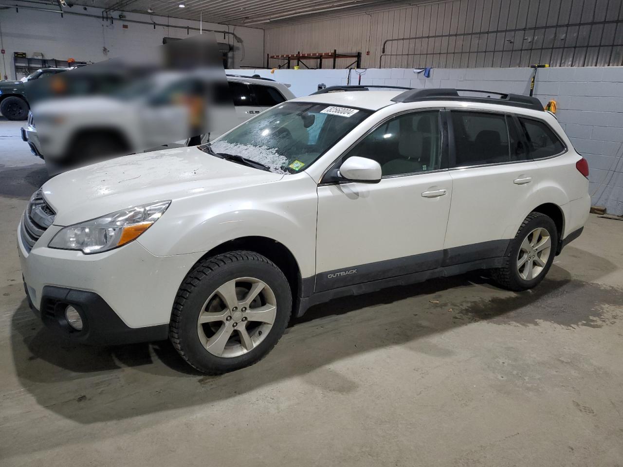SUBARU OUTBACK 2. 2014