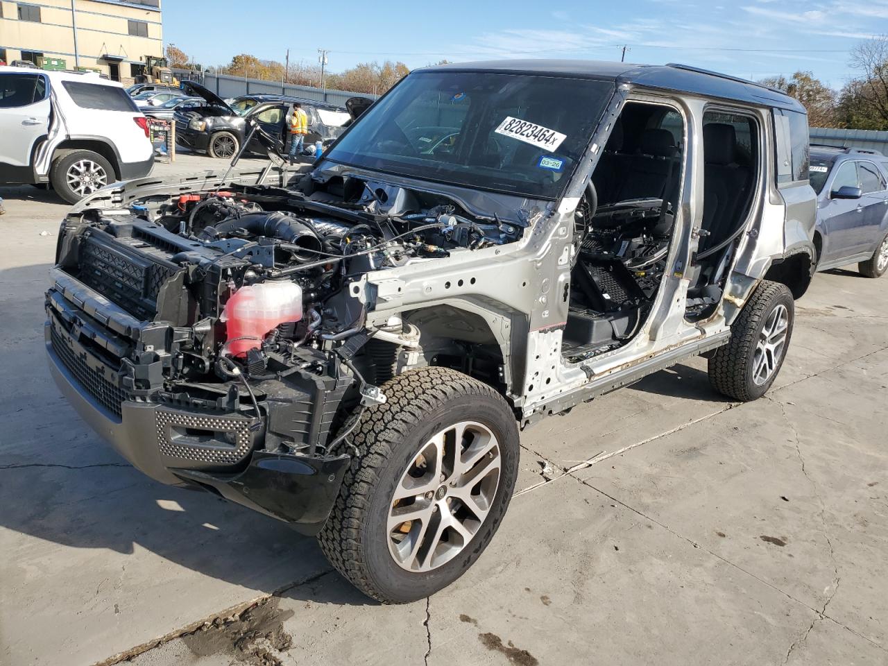 LAND ROVER DEFENDER 1 2024