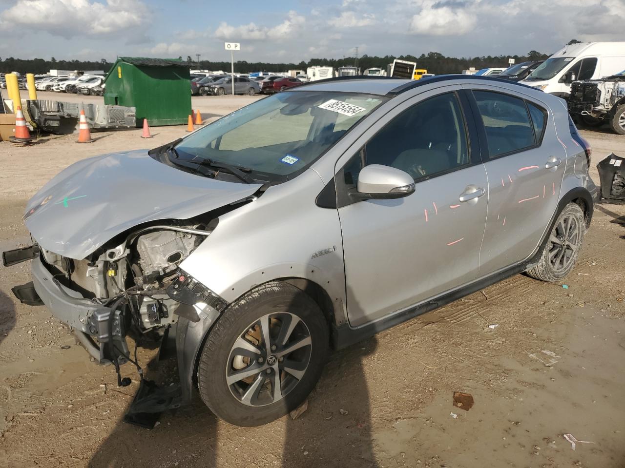 TOYOTA PRIUS C 2018
