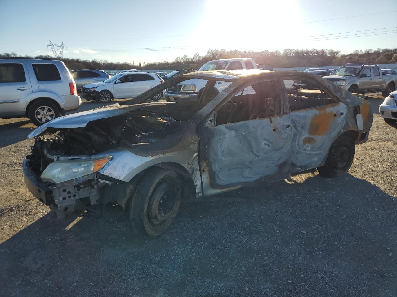 TOYOTA CAMRY BASE 2012