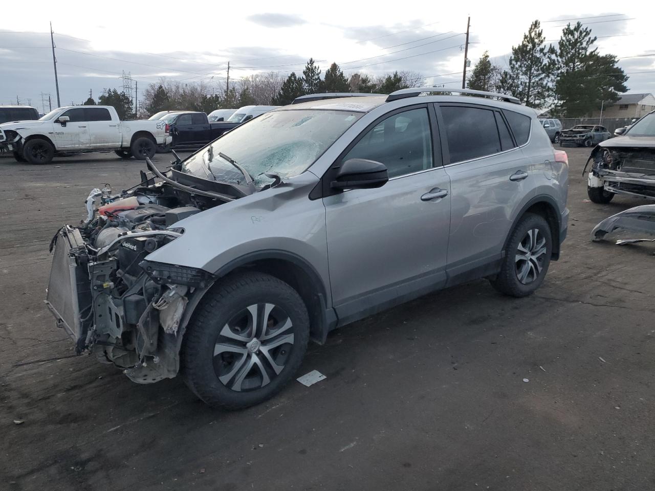 TOYOTA RAV4 LE 2018