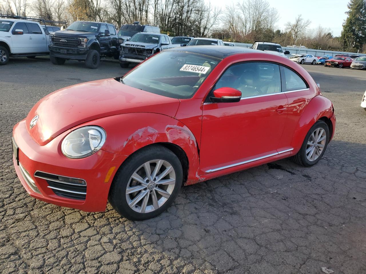 VOLKSWAGEN BEETLE SE 2018