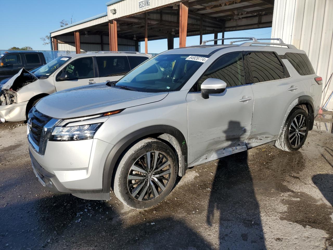 NISSAN PATHFINDER 2023
