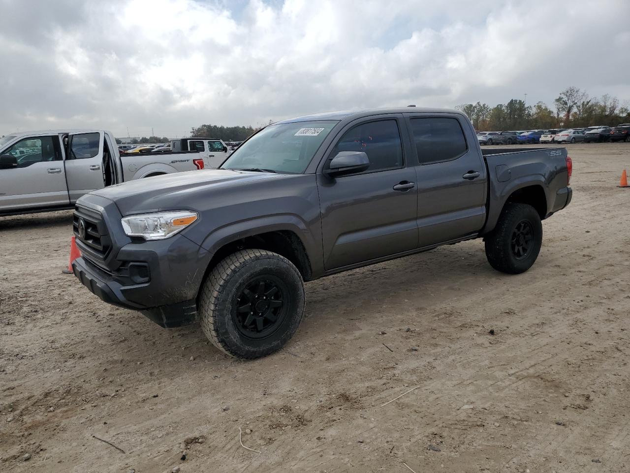 TOYOTA TACOMA DOU 2023