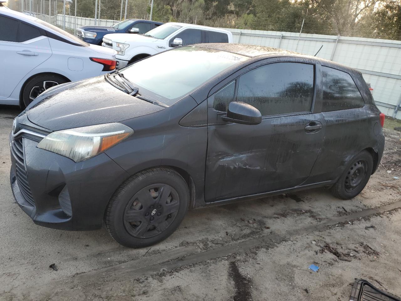 TOYOTA YARIS 2015