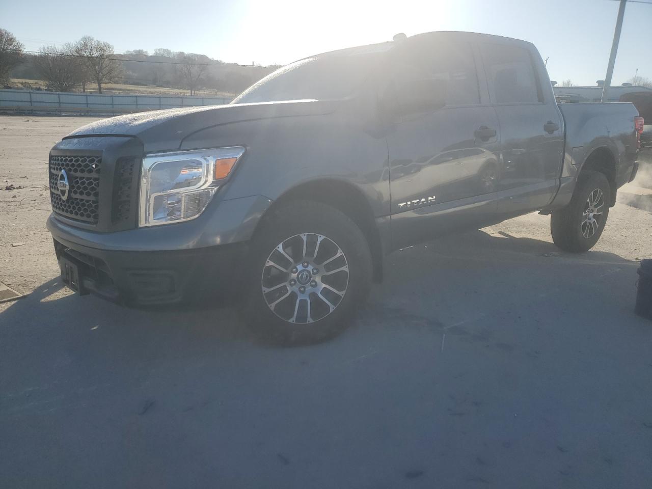 NISSAN TITAN S 2019