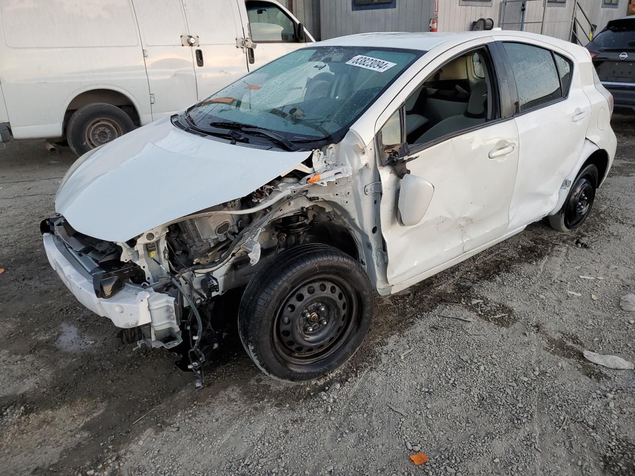 TOYOTA PRIUS C 2016