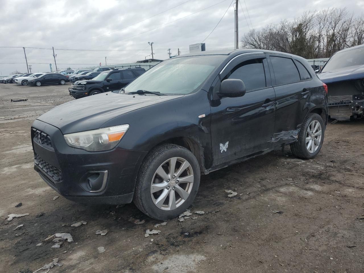MITSUBISHI OUTLANDER 2015