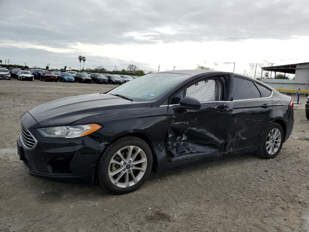 FORD FUSION SE 2019