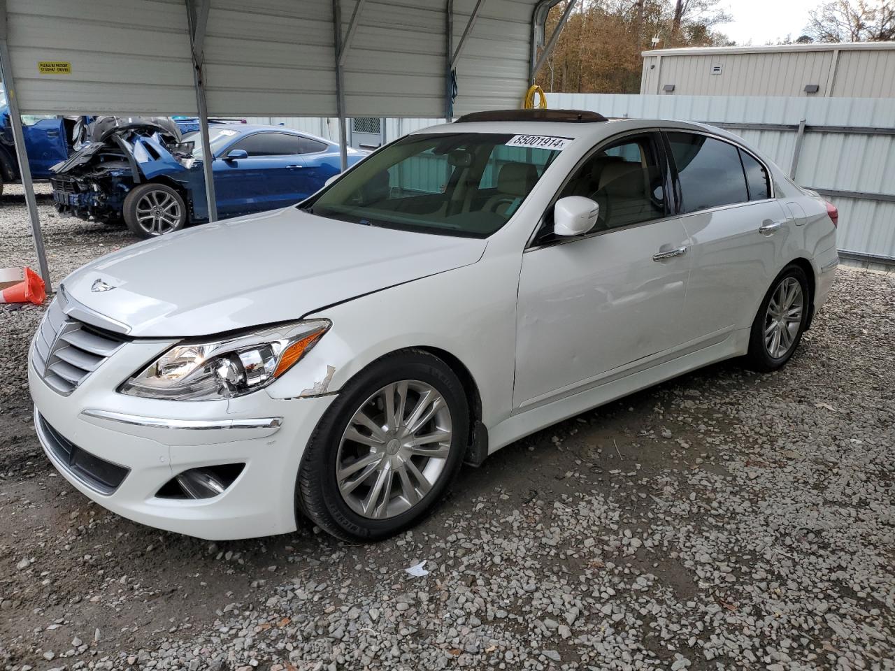 HYUNDAI GENESIS 3. 2013