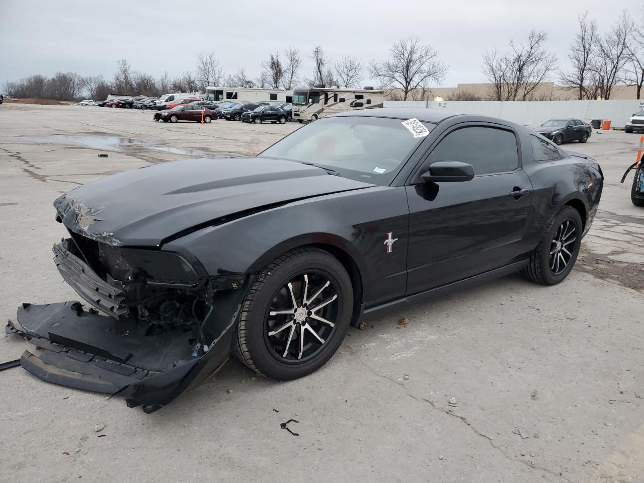 FORD MUSTANG 2012