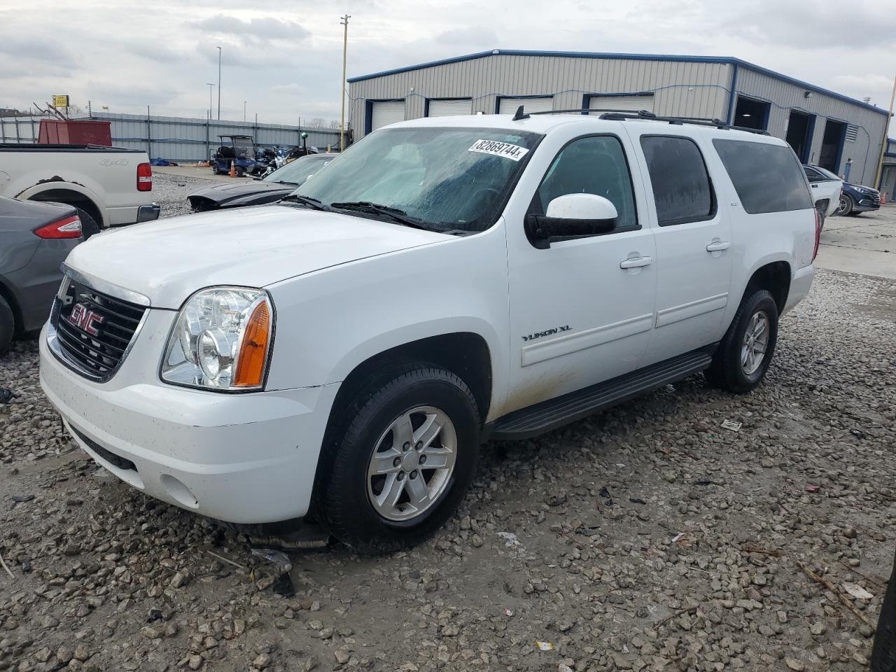 GMC YUKON XL K 2013