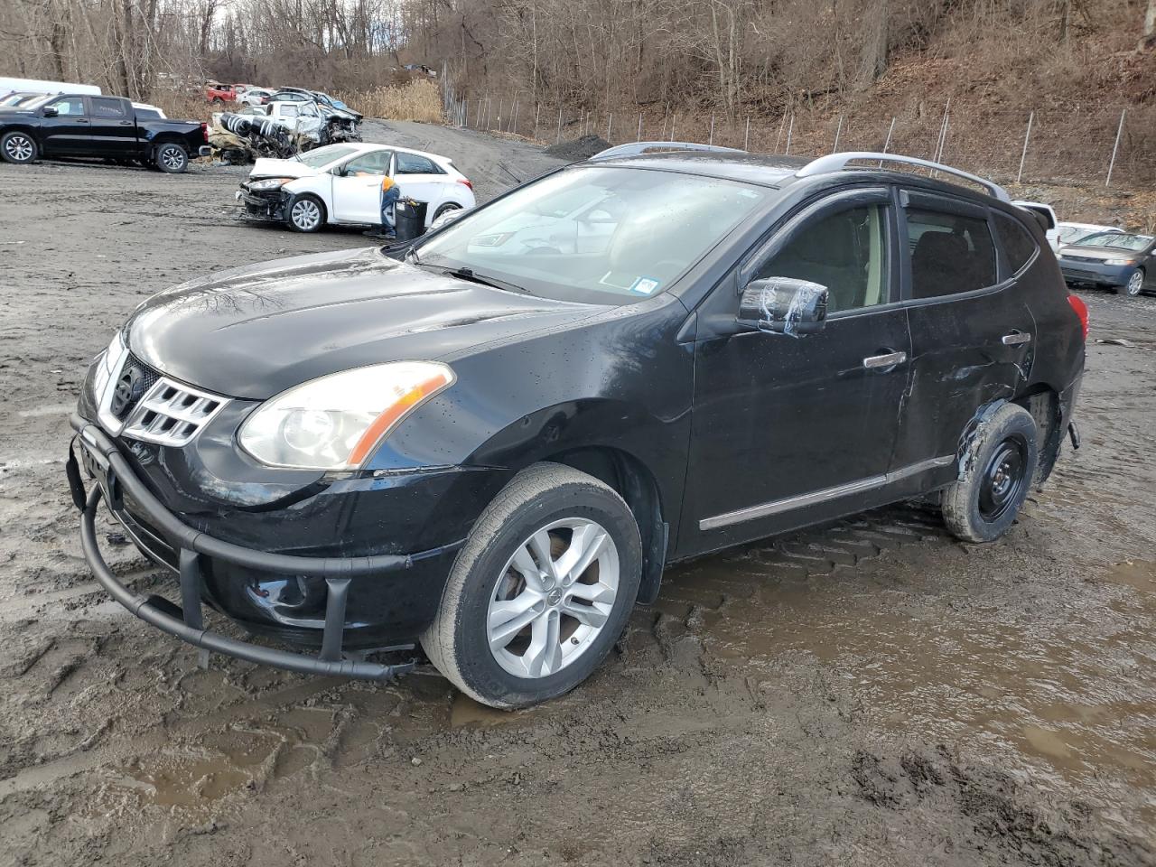 NISSAN ROGUE S 2012