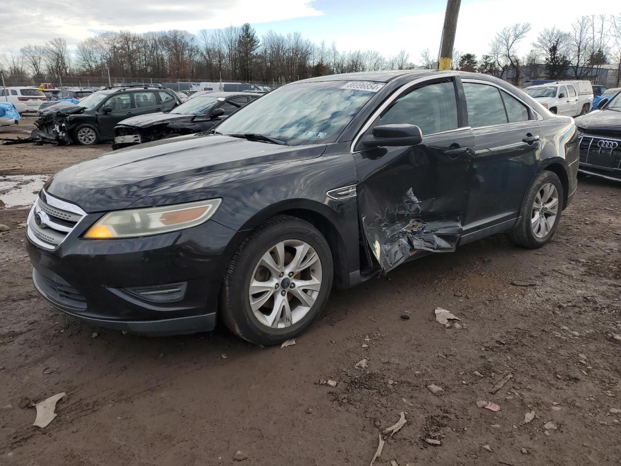 FORD TAURUS SEL 2011