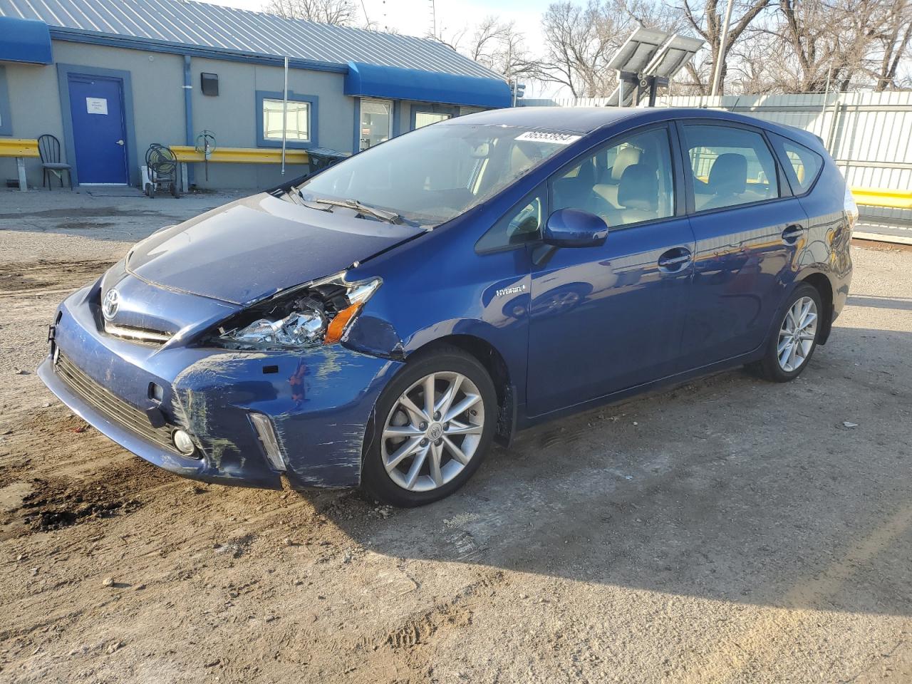 TOYOTA PRIUS V 2014