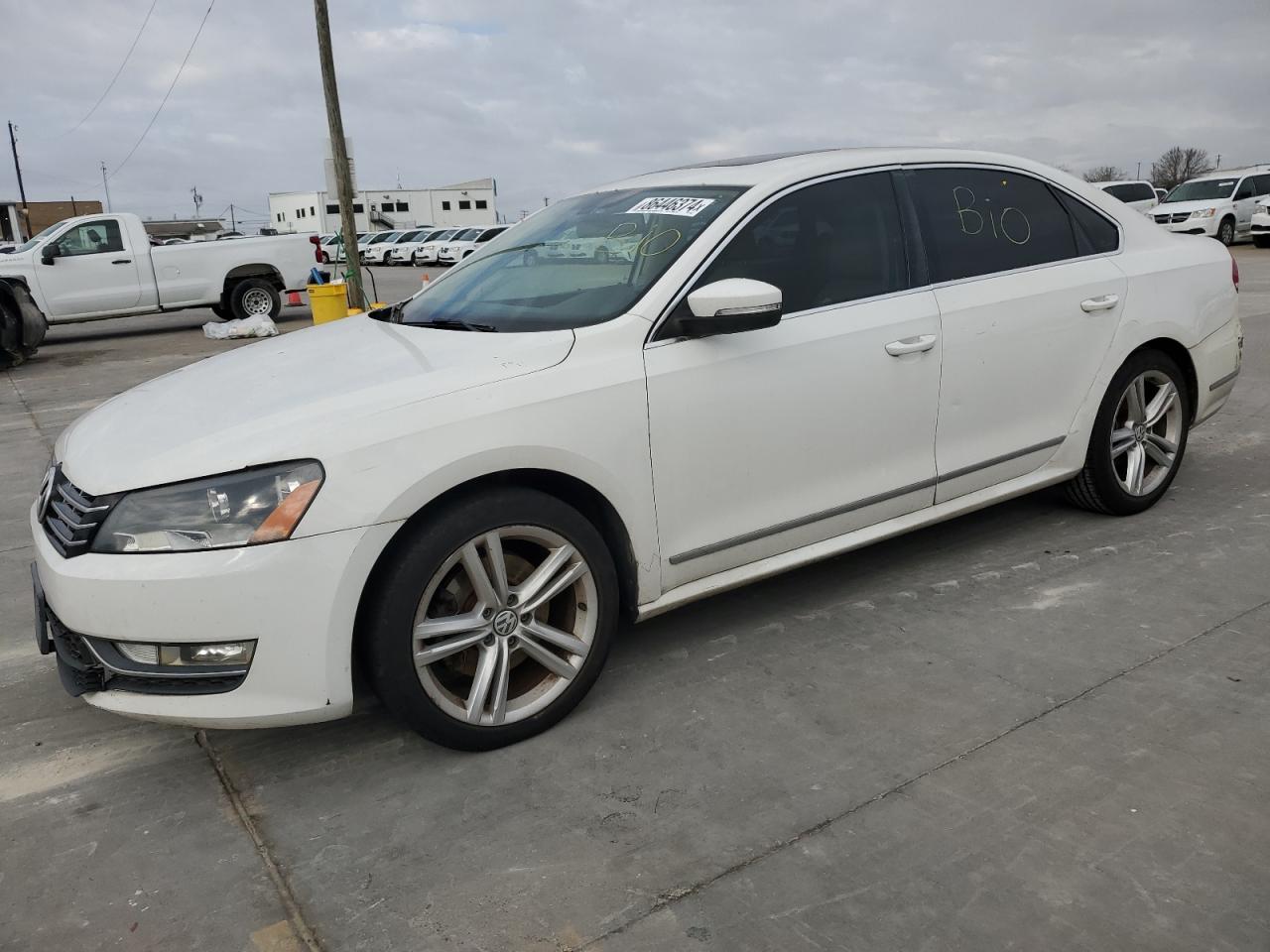 VOLKSWAGEN PASSAT SE 2013