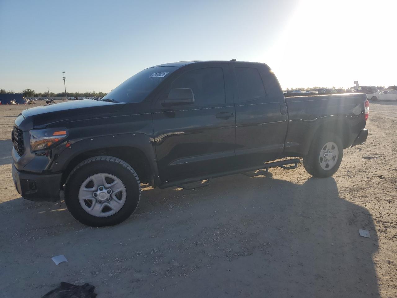 TOYOTA TUNDRA DOU 2021