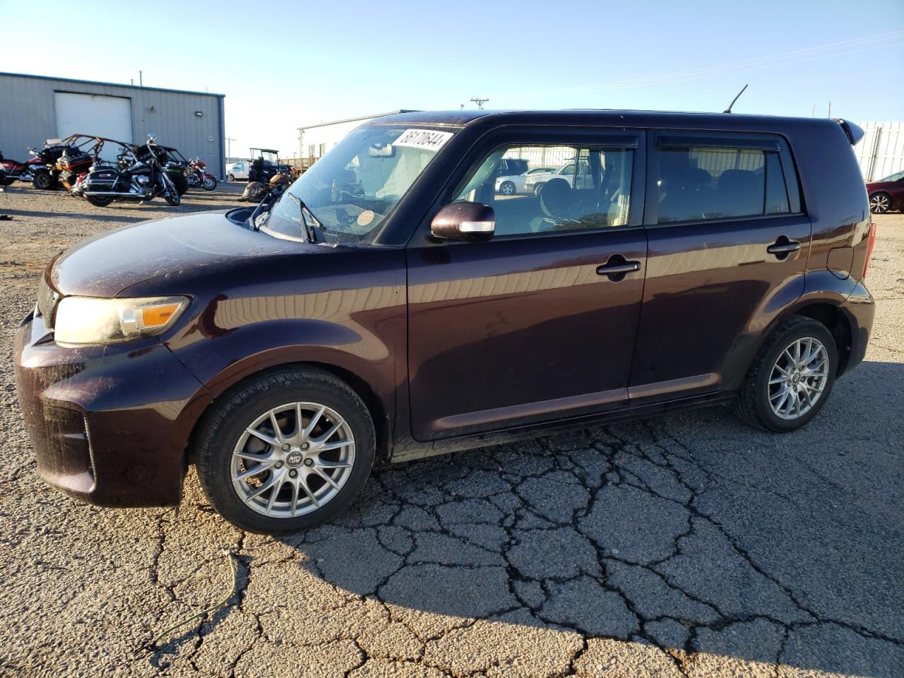 SCION XB 2011