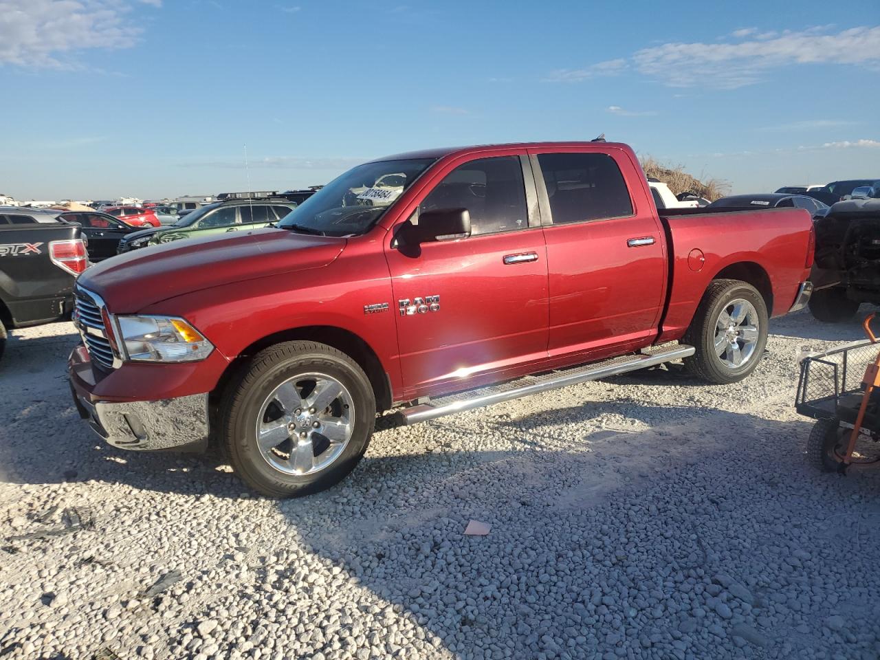 RAM 1500 SLT 2015