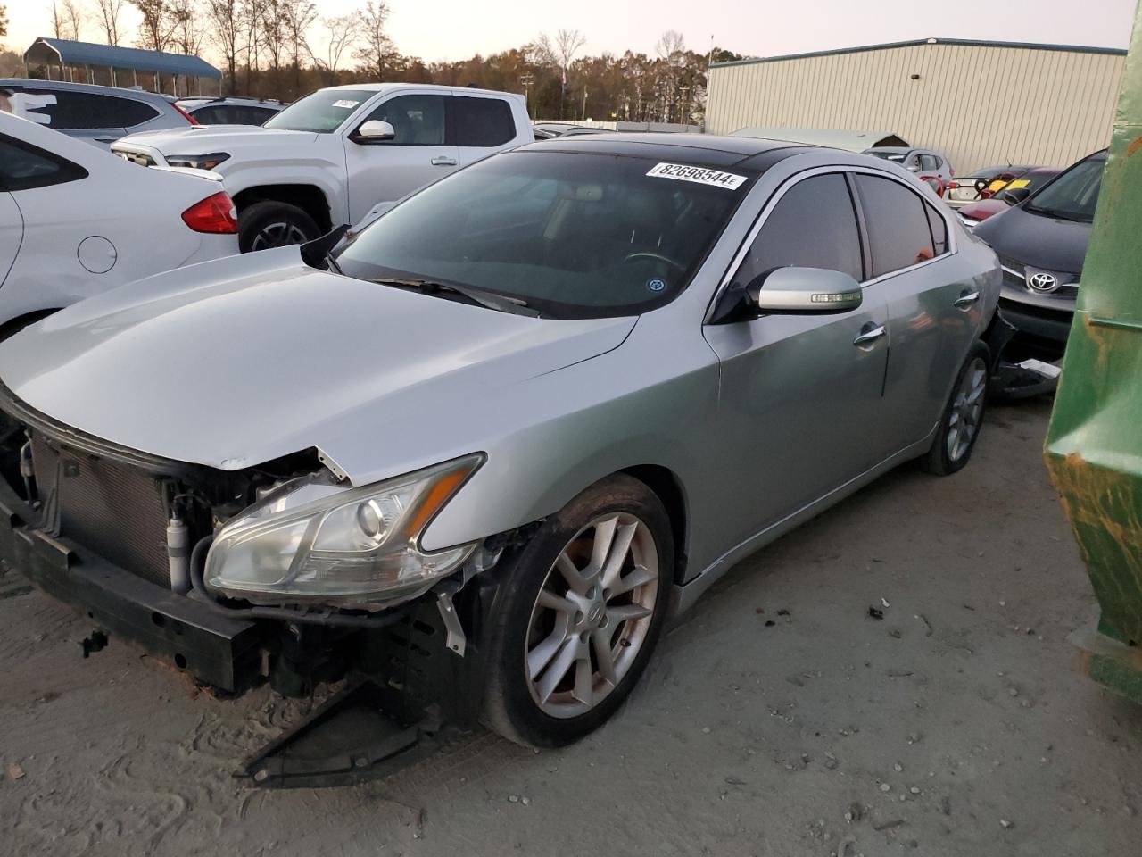 NISSAN MAXIMA 2011