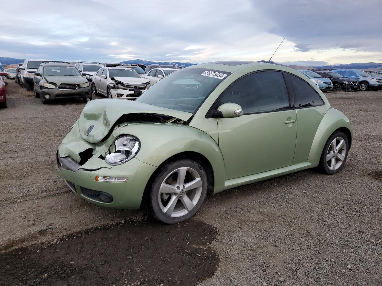 VOLKSWAGEN NEW BEETLE 2006