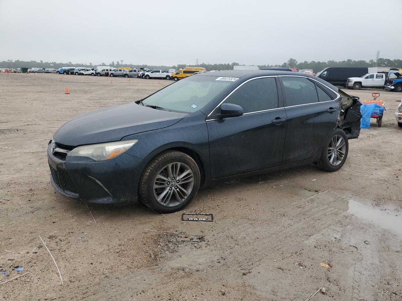 TOYOTA CAMRY LE 2015