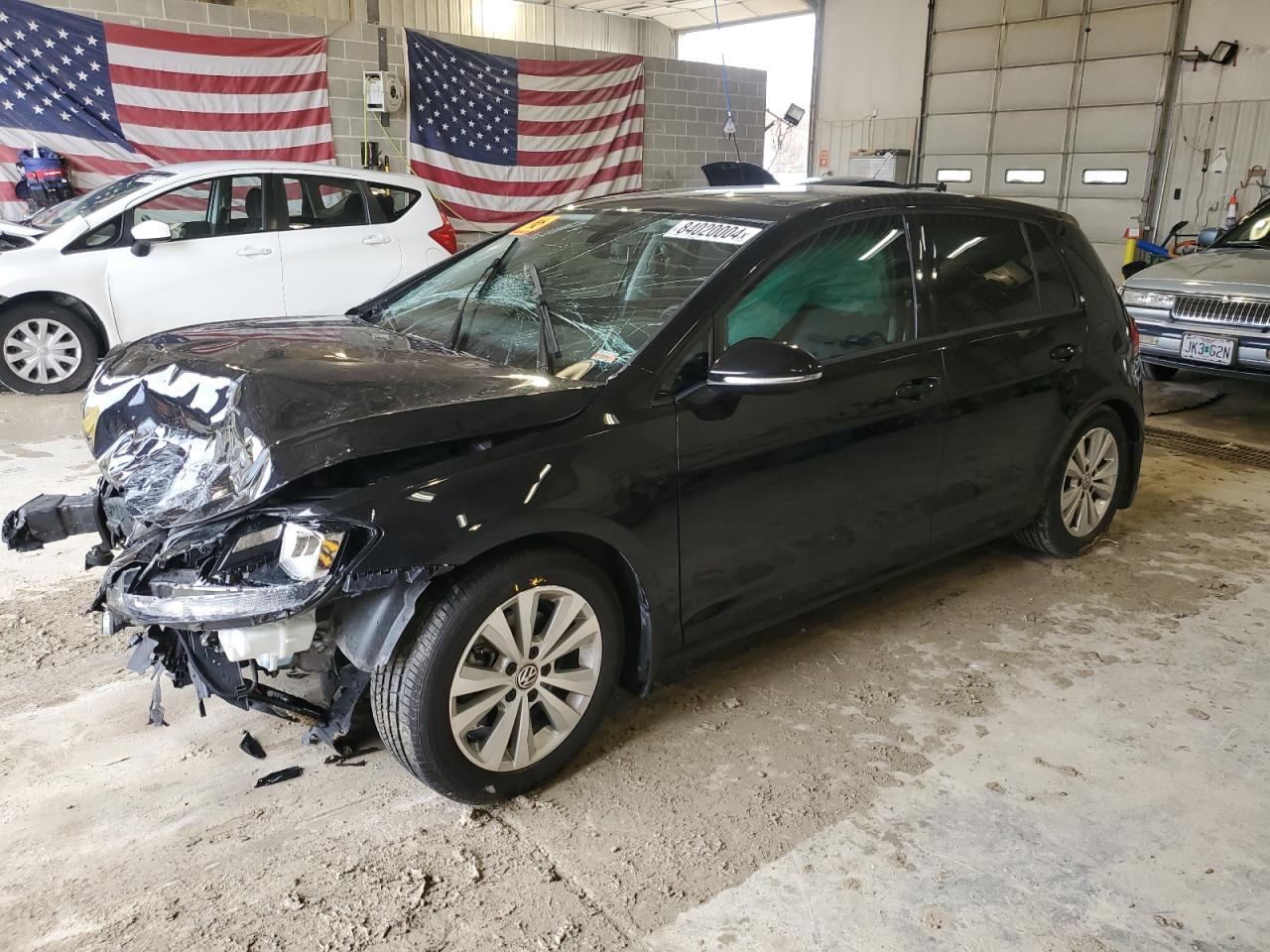 VOLKSWAGEN GOLF 2021