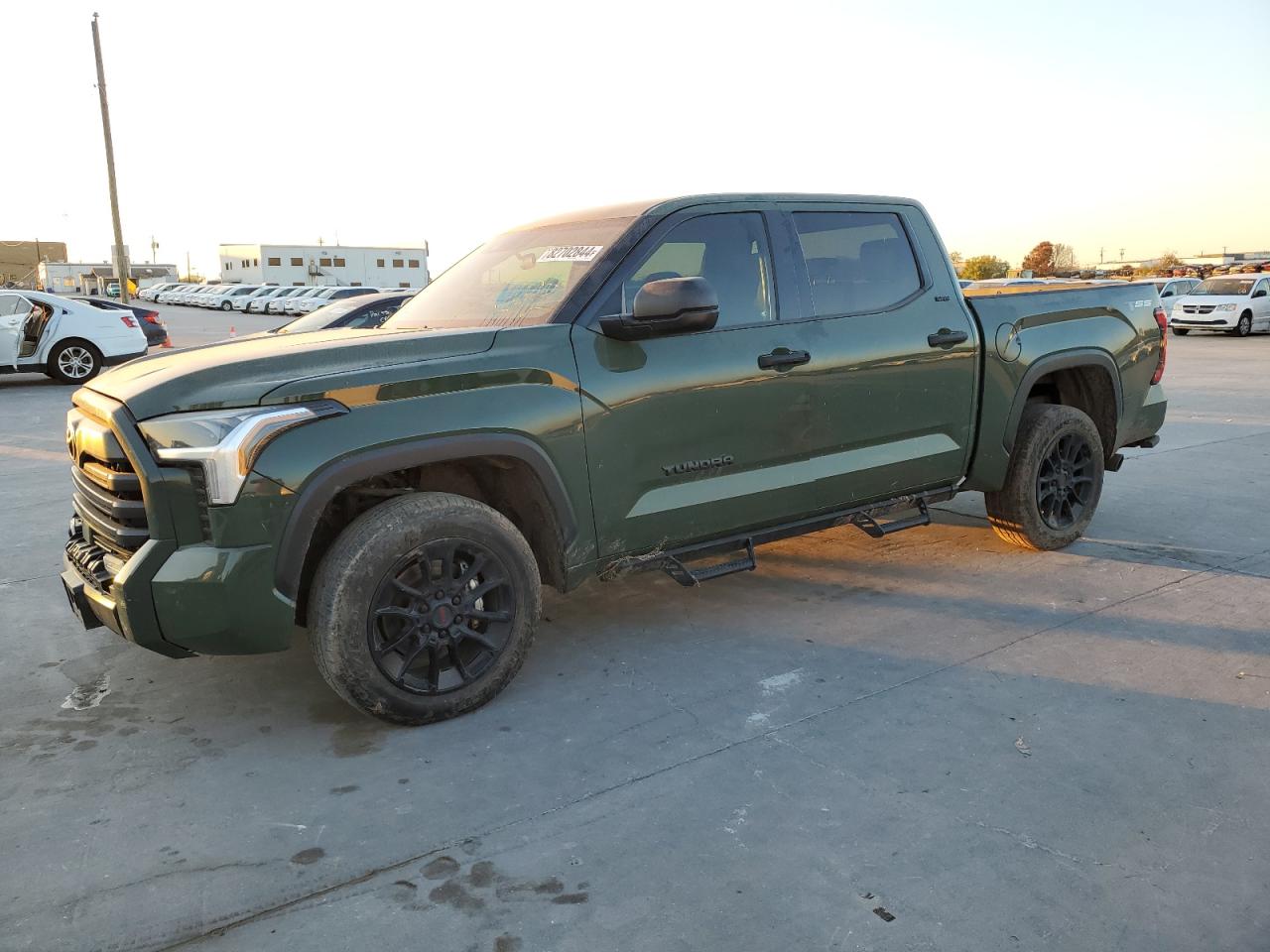 TOYOTA TUNDRA CRE 2023