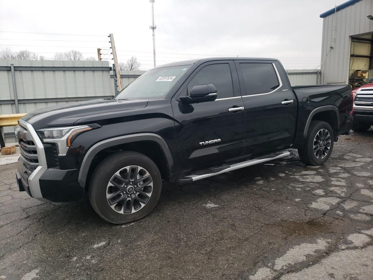 TOYOTA TUNDRA CRE 2023