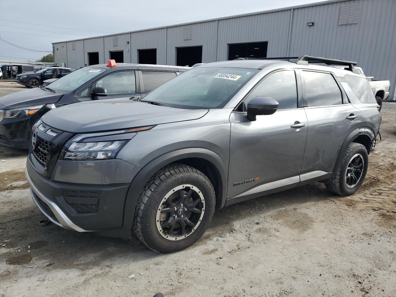 NISSAN PATHFINDER 2023