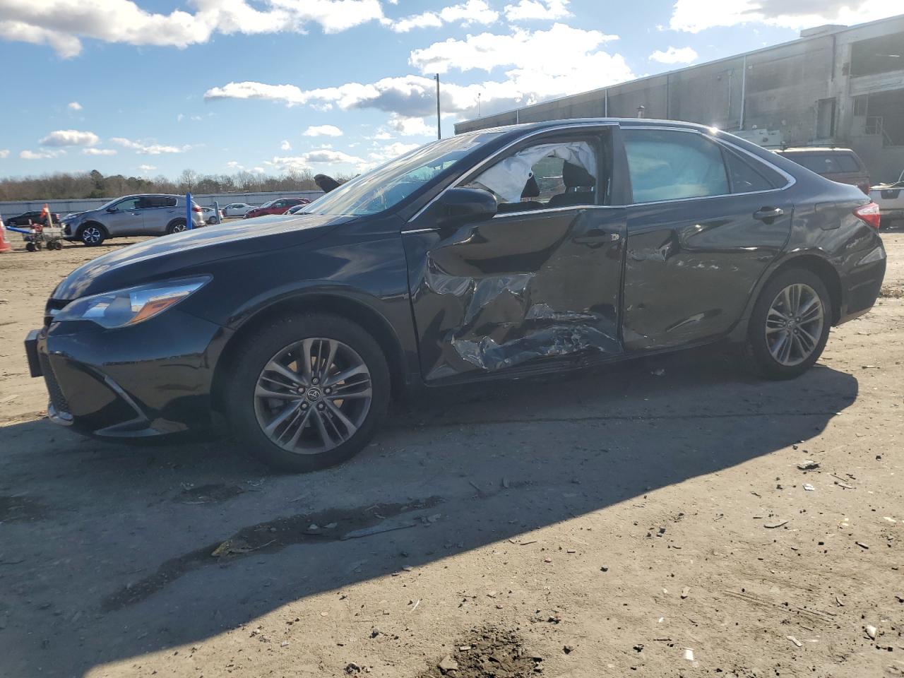 TOYOTA CAMRY LE 2017