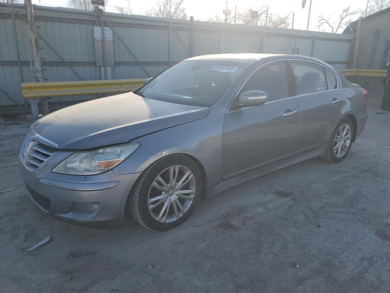 HYUNDAI GENESIS 3. 2014