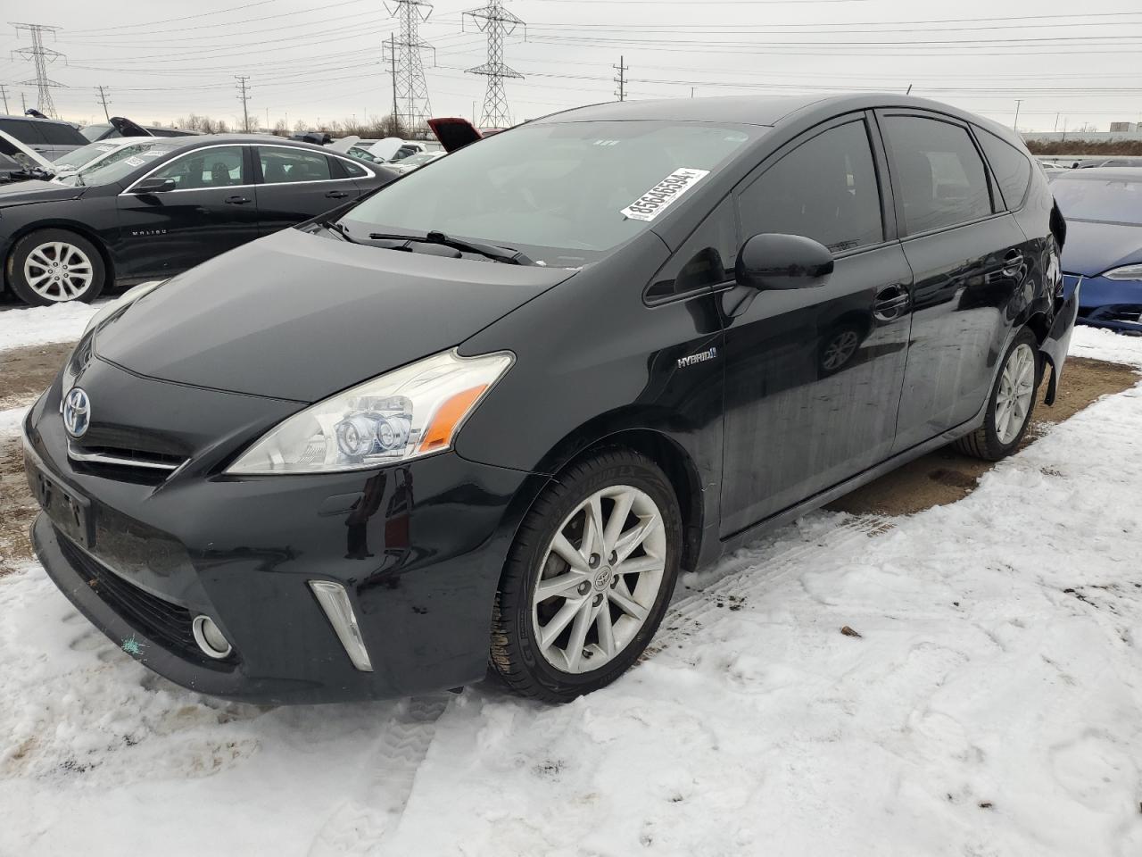 TOYOTA PRIUS V 2012