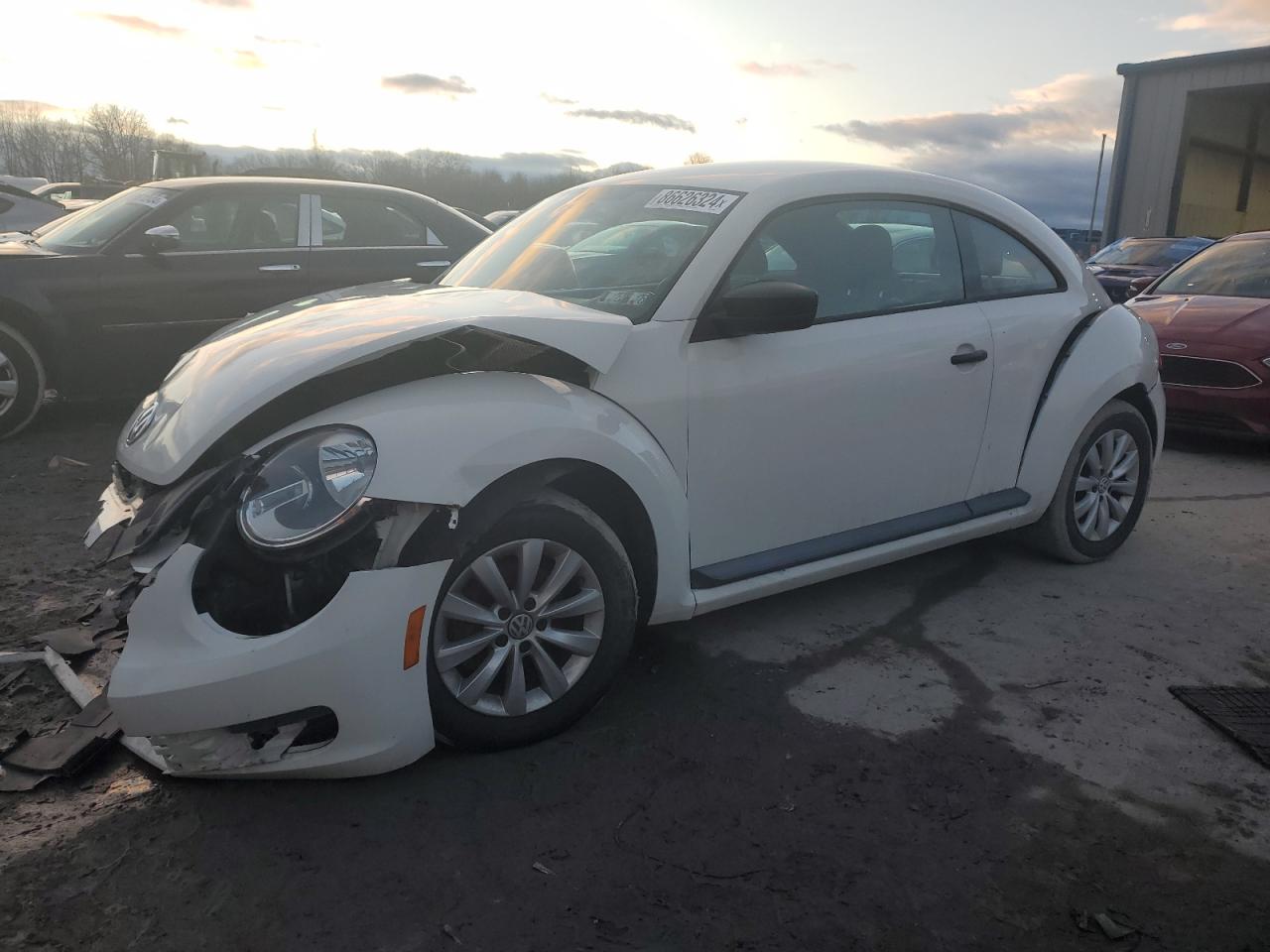 VOLKSWAGEN BEETLE 2013