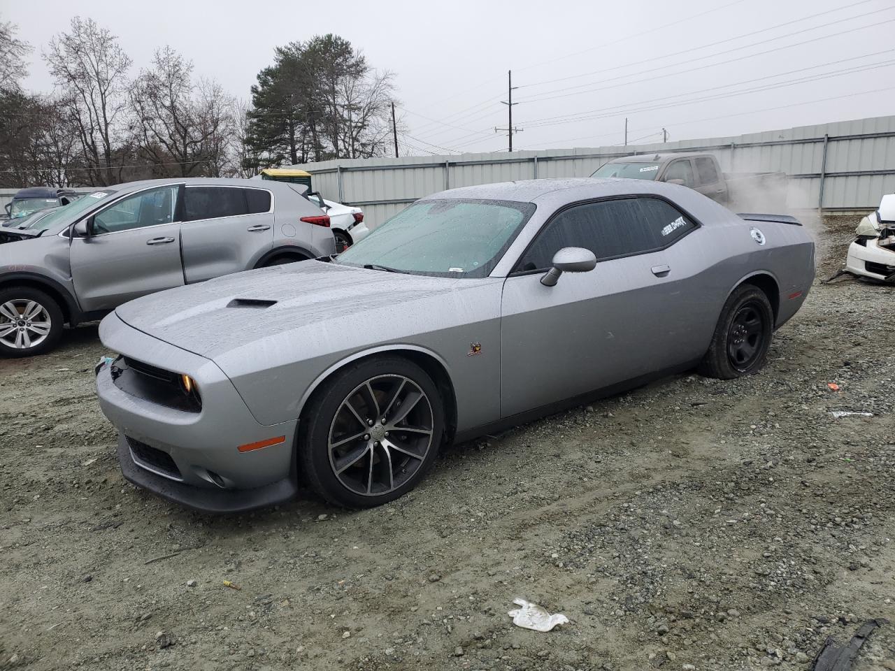 DODGE CHALLENGER 2016