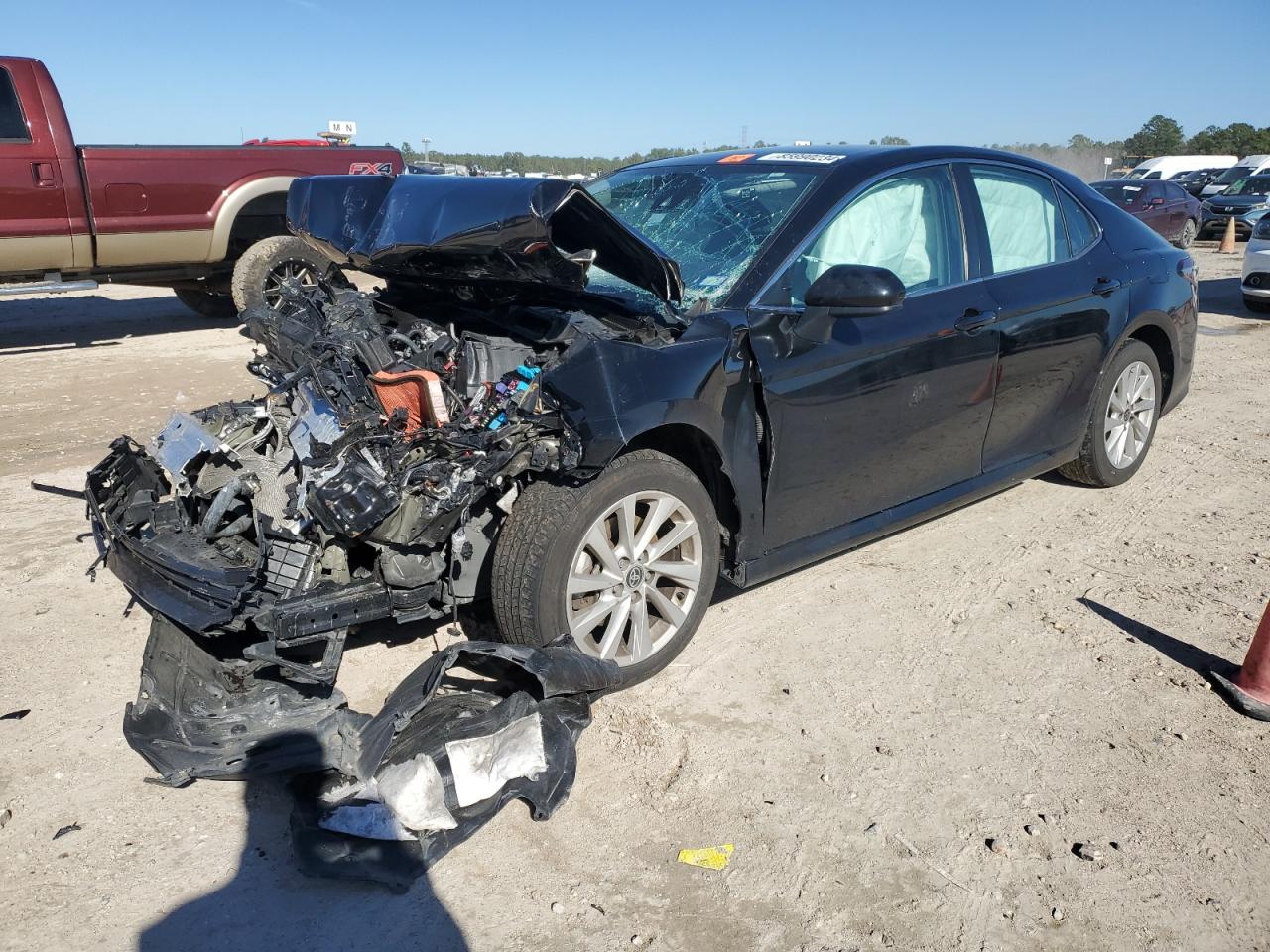 TOYOTA CAMRY LE 2022