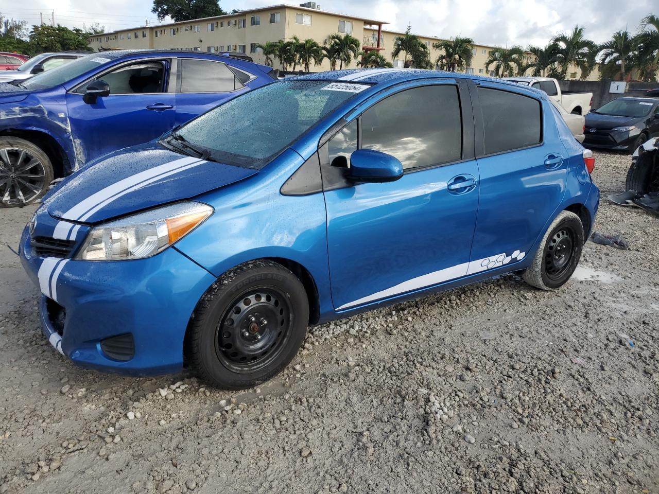 TOYOTA YARIS 2013