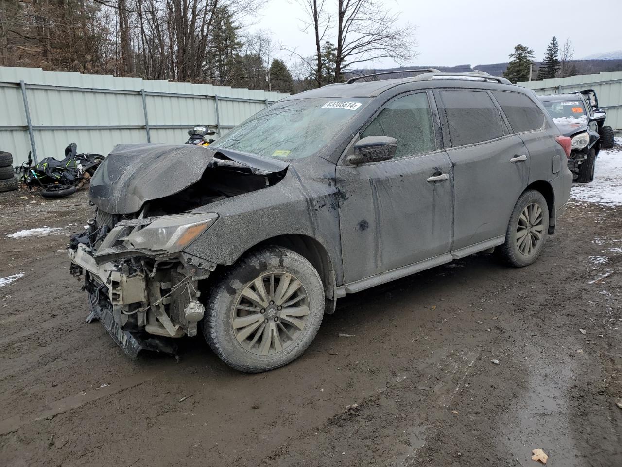 NISSAN PATHFINDER 2018