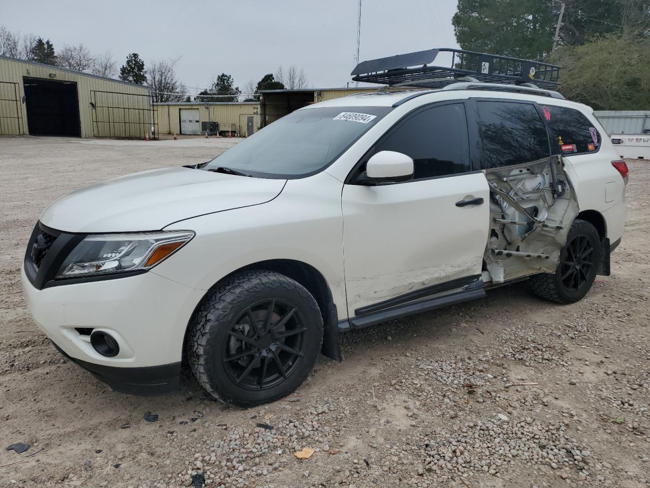 NISSAN PATHFINDER 2016