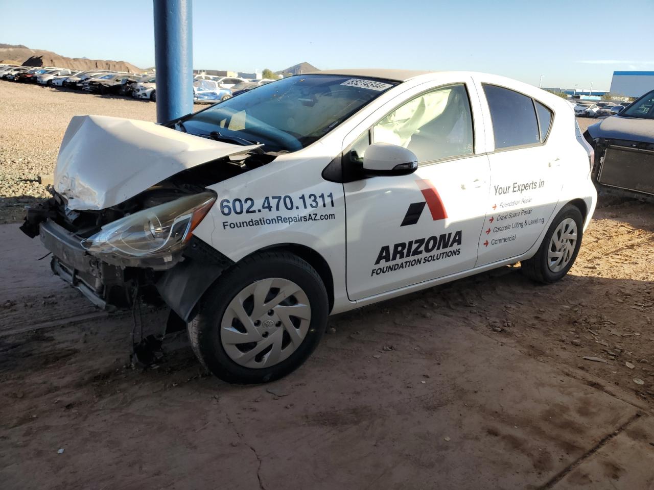 TOYOTA PRIUS C 2016