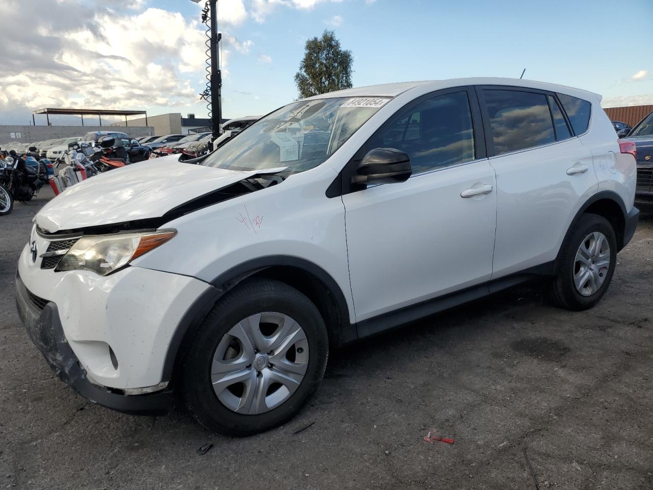 TOYOTA RAV4 LE 2015