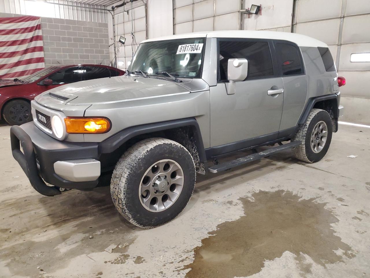 TOYOTA FJ CRUISER 2011