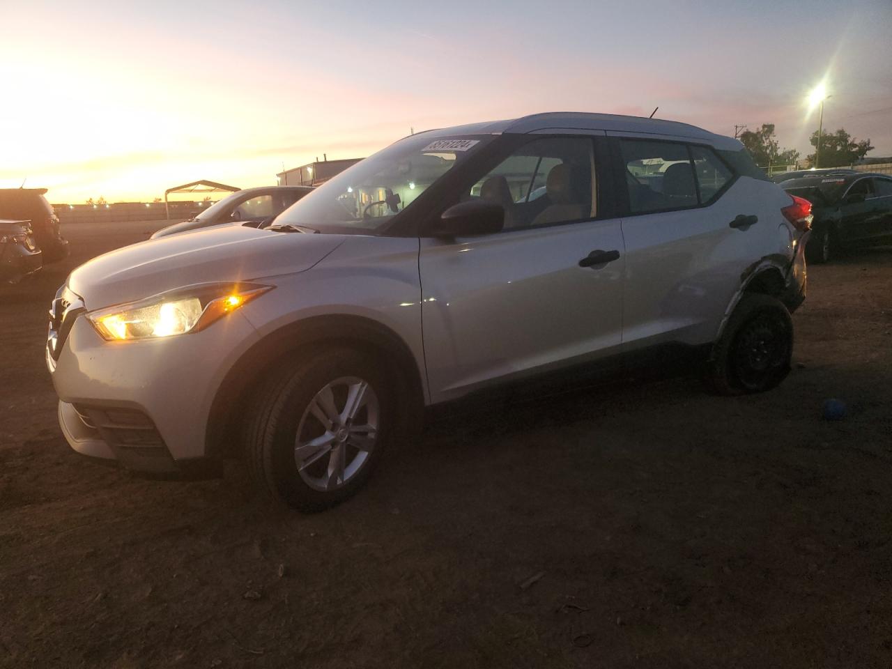 NISSAN KICKS S 2019
