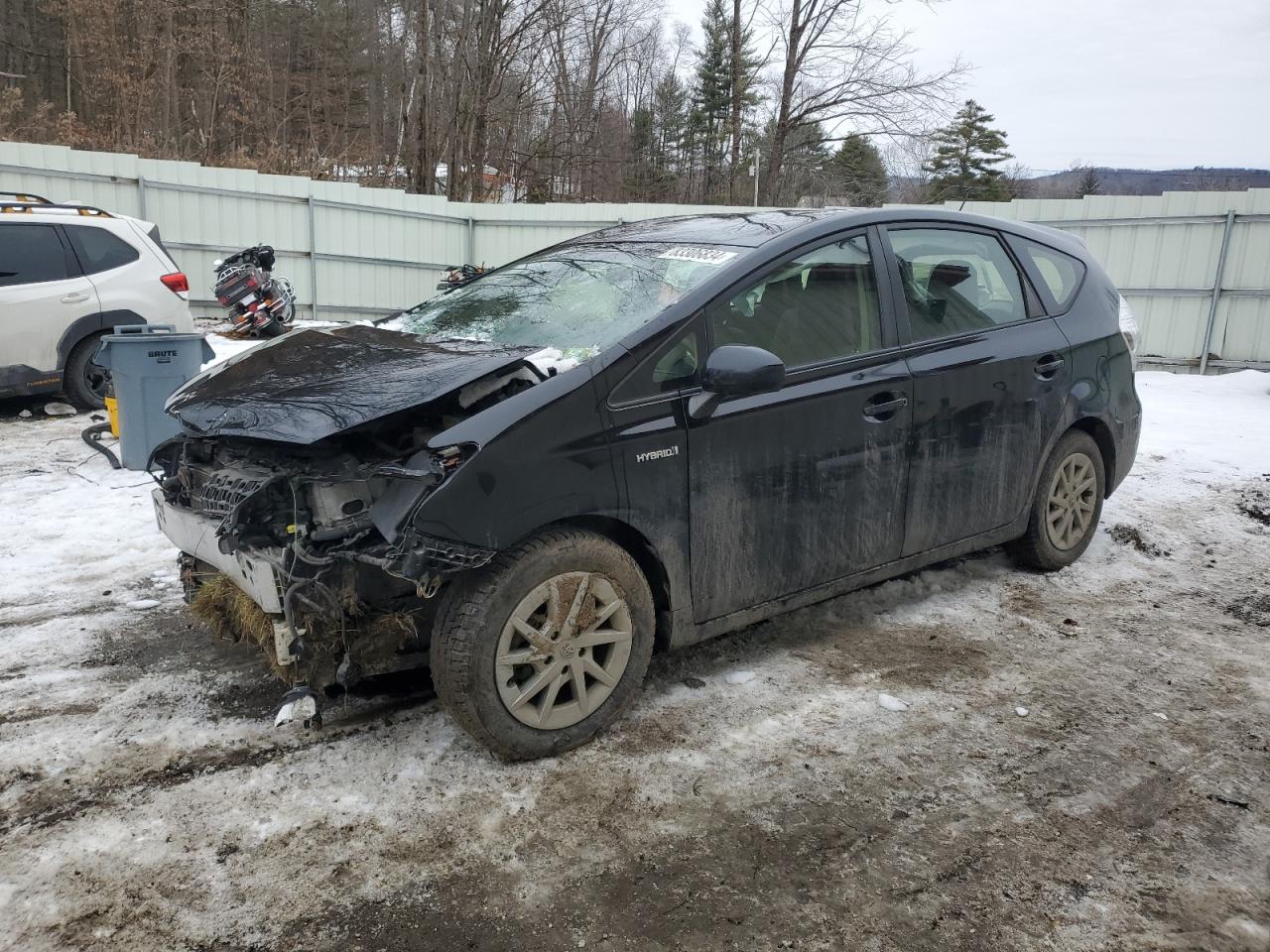 TOYOTA PRIUS V 2014