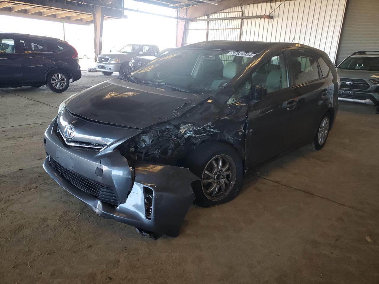 TOYOTA PRIUS V 2014
