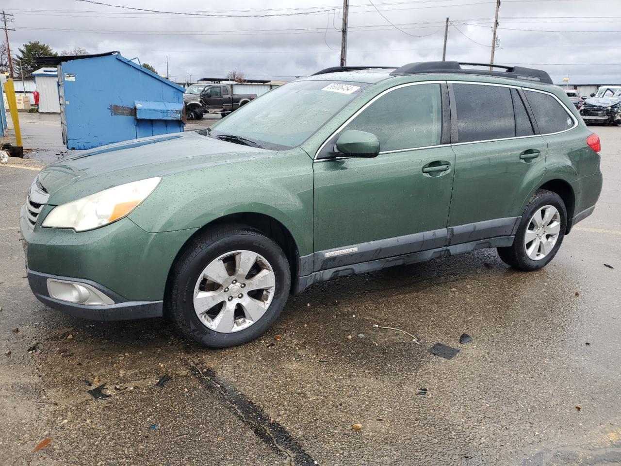 SUBARU OUTBACK 2. 2011